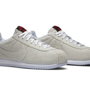 Stranger Things x Nike Cortez QS Shoes Upside Down Sail CJ6107 100 Men’s sz 8